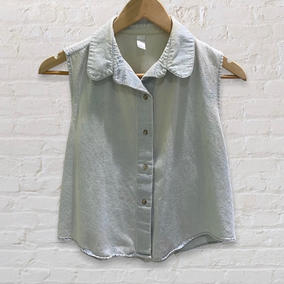 American Apparel 100% Cotton Light Denim Sleeveless Cropped Button-Down Tank Top - Picture 2 of 8